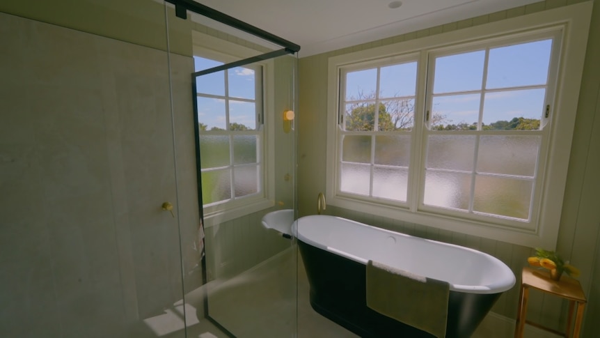 A functional bathroom.