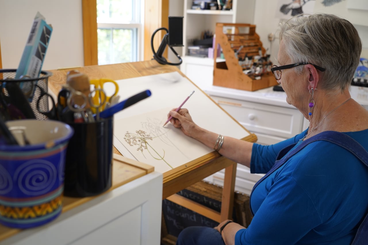 woman at art easel