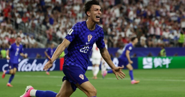 Pase preciso de Perišić a Petar Musa para que Croacia empate antes del descanso