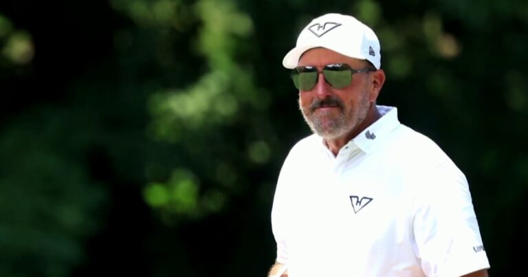 Phil Mickelson banned from golf club over misconduct allegations