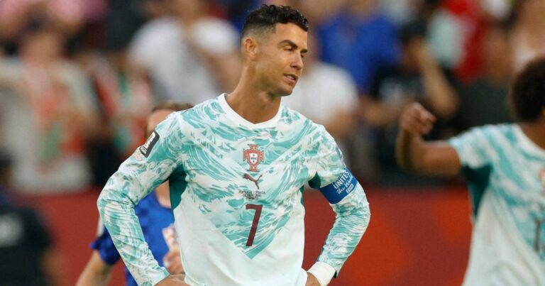 ¡No lo podía creer! Así reaccionó Cristiano Ronaldo al ser sustituido con Portugal ante Croacia