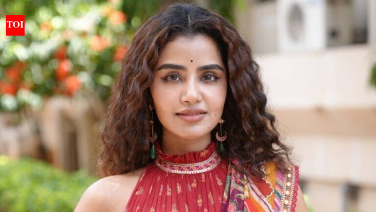 I decide what to post on my social media: Anupama cryptic posts | Tamil Movie News